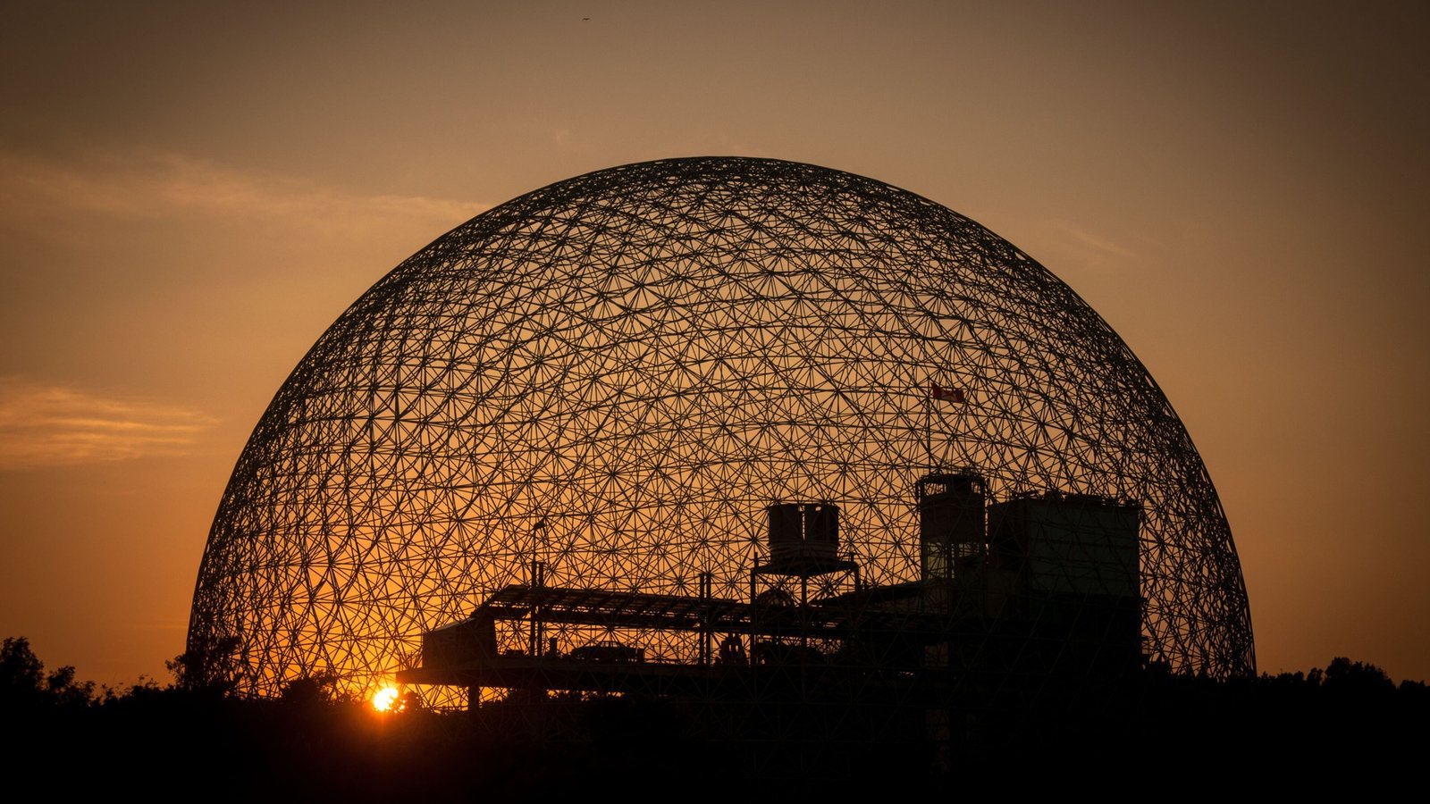A sunset view within Parc Jean-Drapeau, the island park in the St. Lawrence River between Montreal and the South Shore